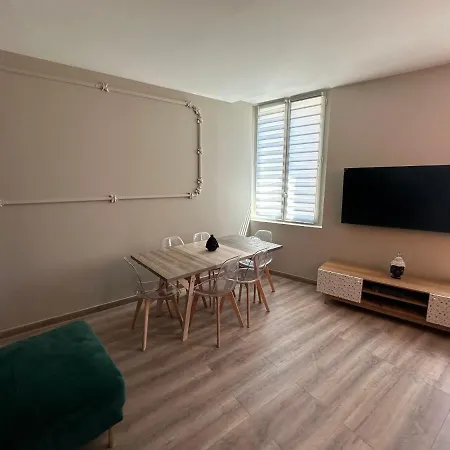 Le Marcadieu Apartment